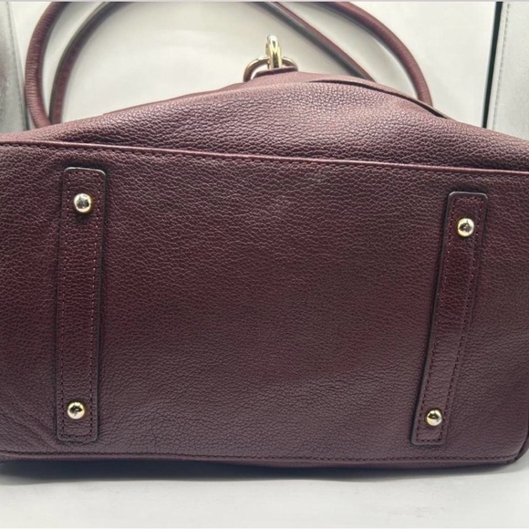 Dooney & Bourke Belvedere Logo Lock shoulder bag in burgundy pebbled leather - Picture 5 of 7